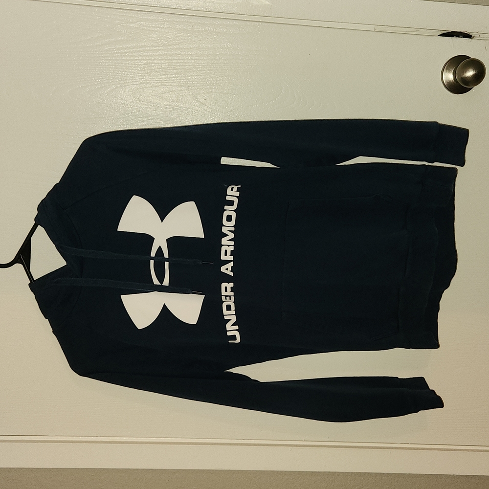 Under armor size S hoodie